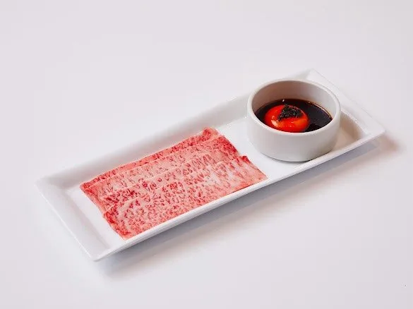 松露月見姿切 · Truffle Tsukimi · Sliced Wagyu